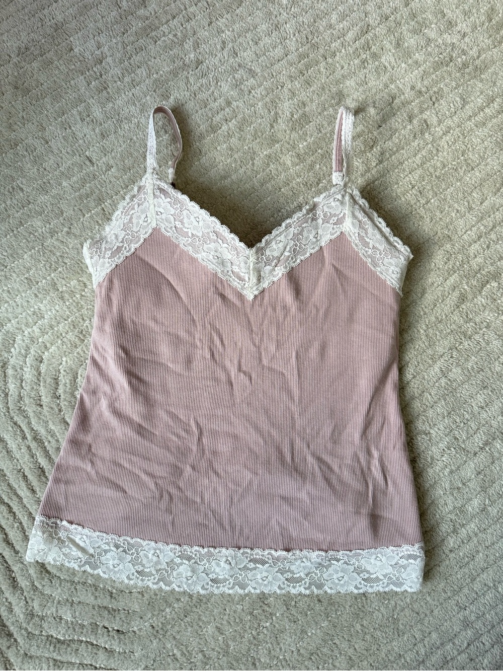 ABERCROMBIE Lace Trim Ribbed Camisole Tank Top - Blush Pink